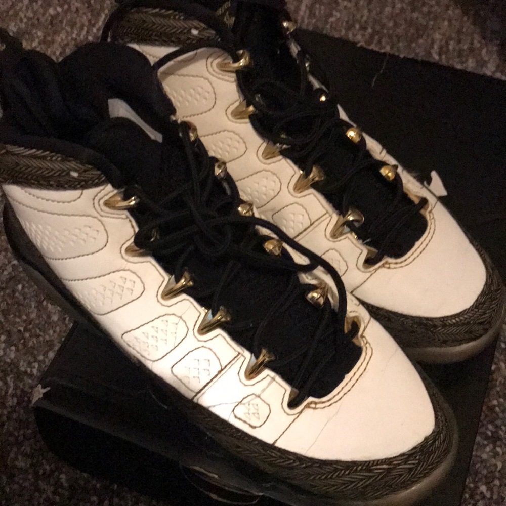 Air Jordan 9 retro DB size 5.5y